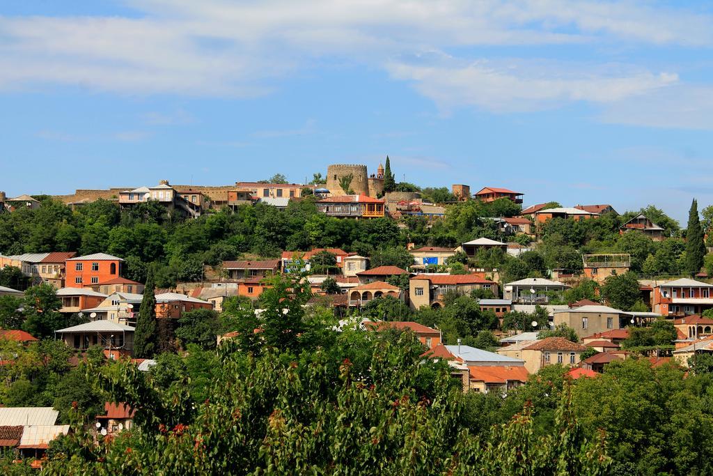 Guest House Iura Sighnaghi Exterior photo